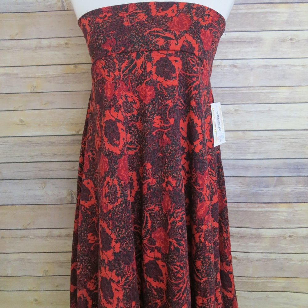 NWT Short Maxi Skirt